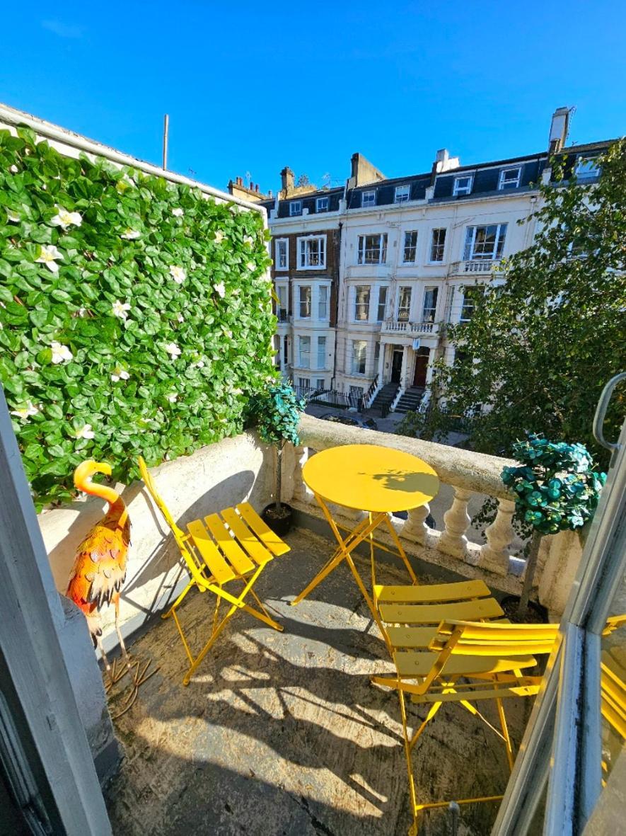 Charming With Private Balcony, On 1st Floor, With 2 Bathrooms, 3 Min Walk To Earl's Court Station Apartament *